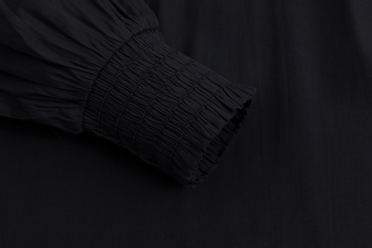 Raglan Sleeves Top - Black