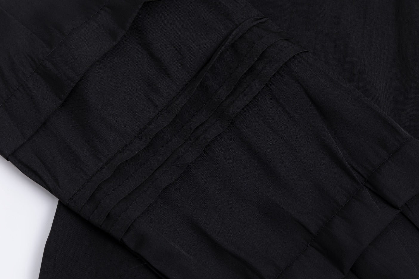 Raglan Sleeves Top - Black