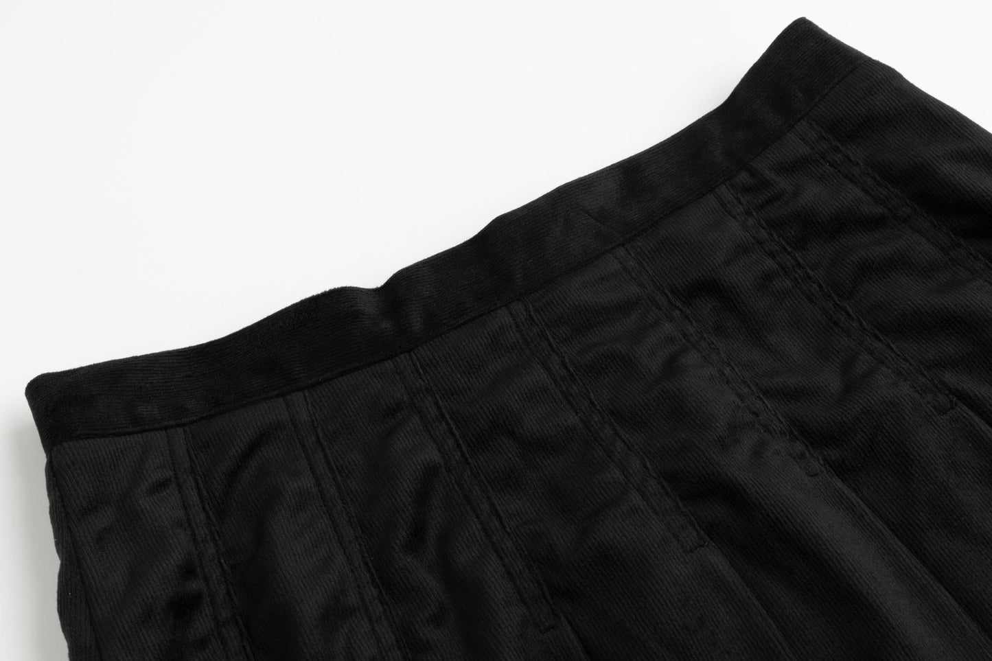 Corduroy Box Pleated Skirt - Short - Black