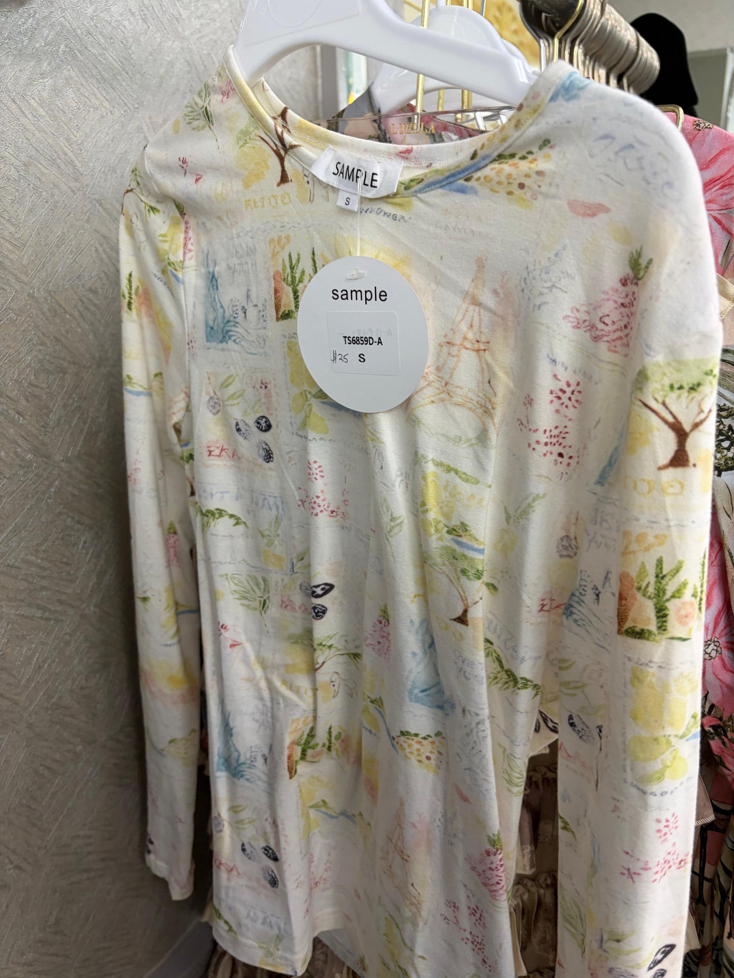 Paris Artwork Print Ivory T-Shirt