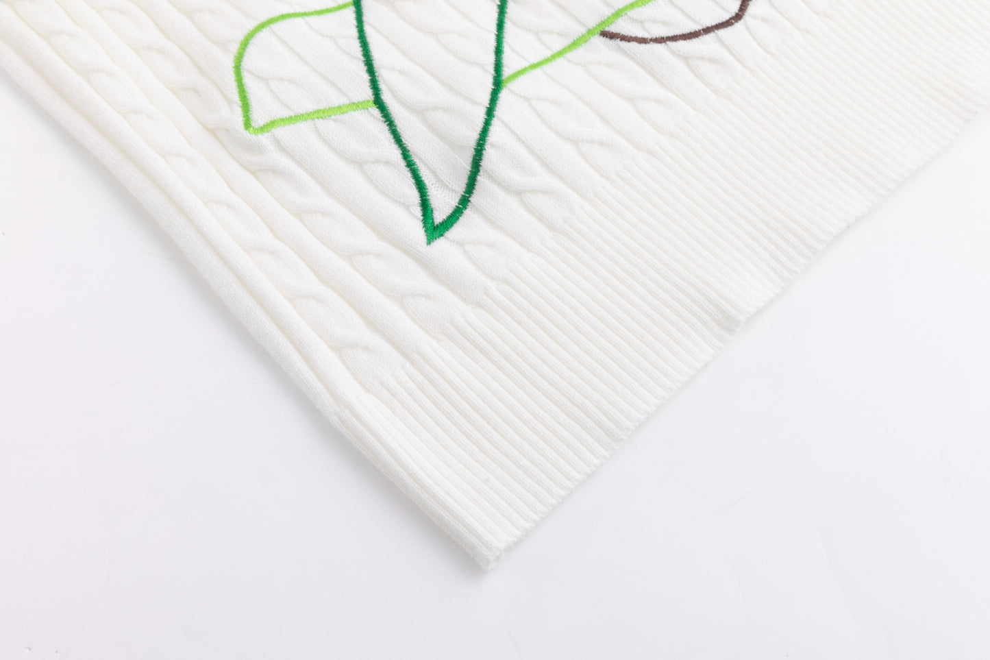 White Cable Knit Vest With Embroidery