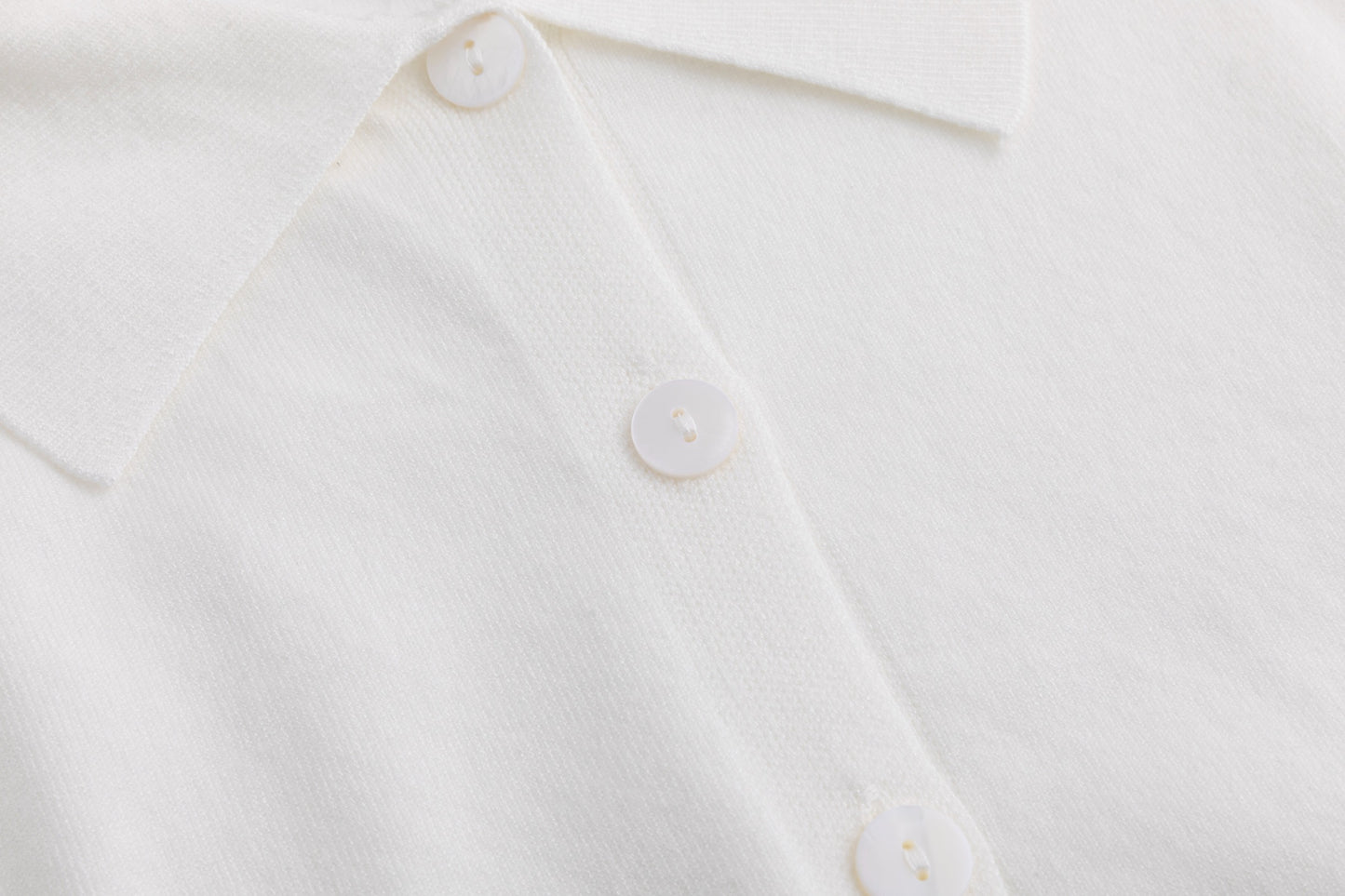 Knit Cardigan With Collar And Flower Buttons - White