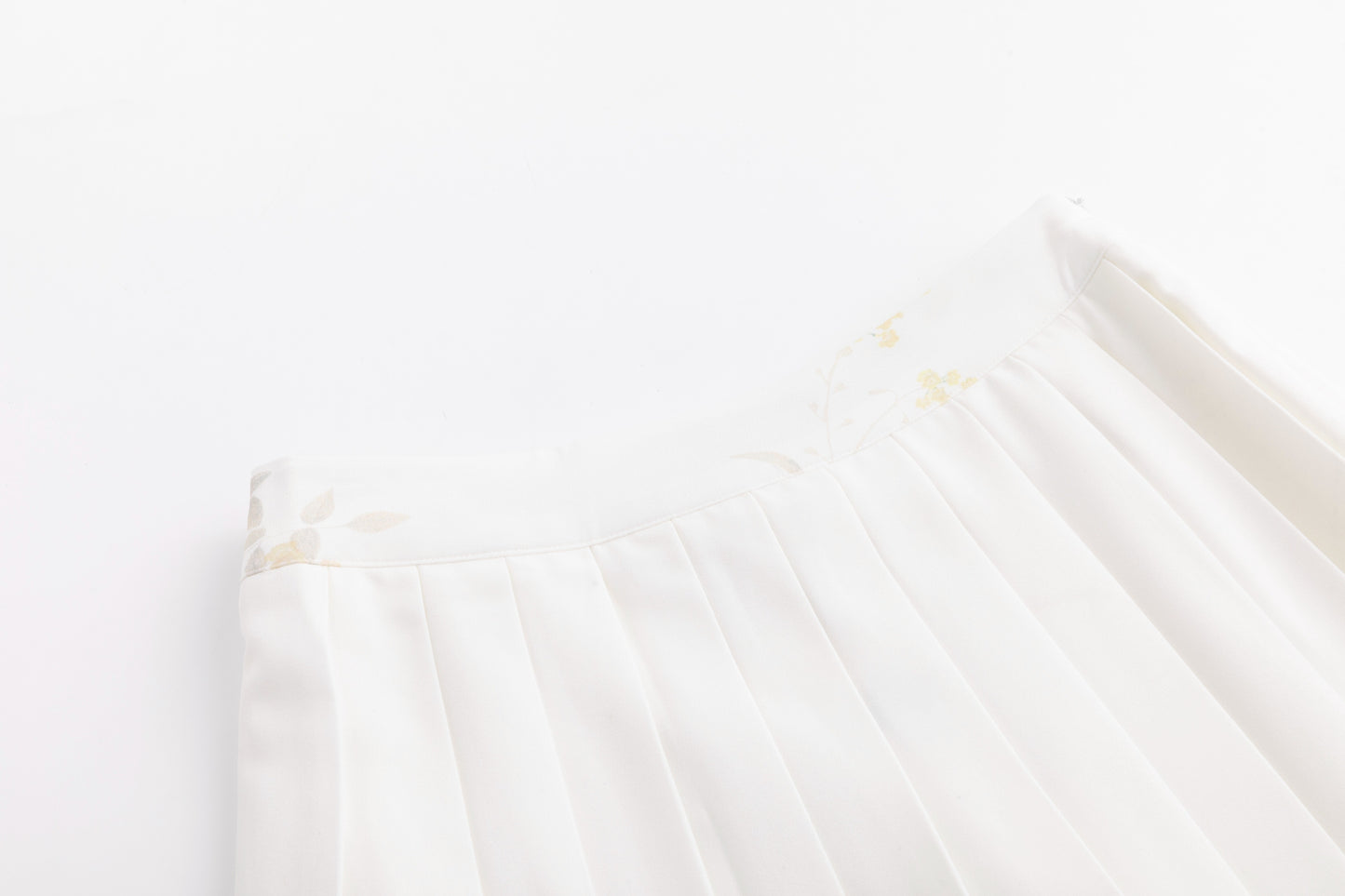 Ivory Pleated Floral Print Skirt - Yellow