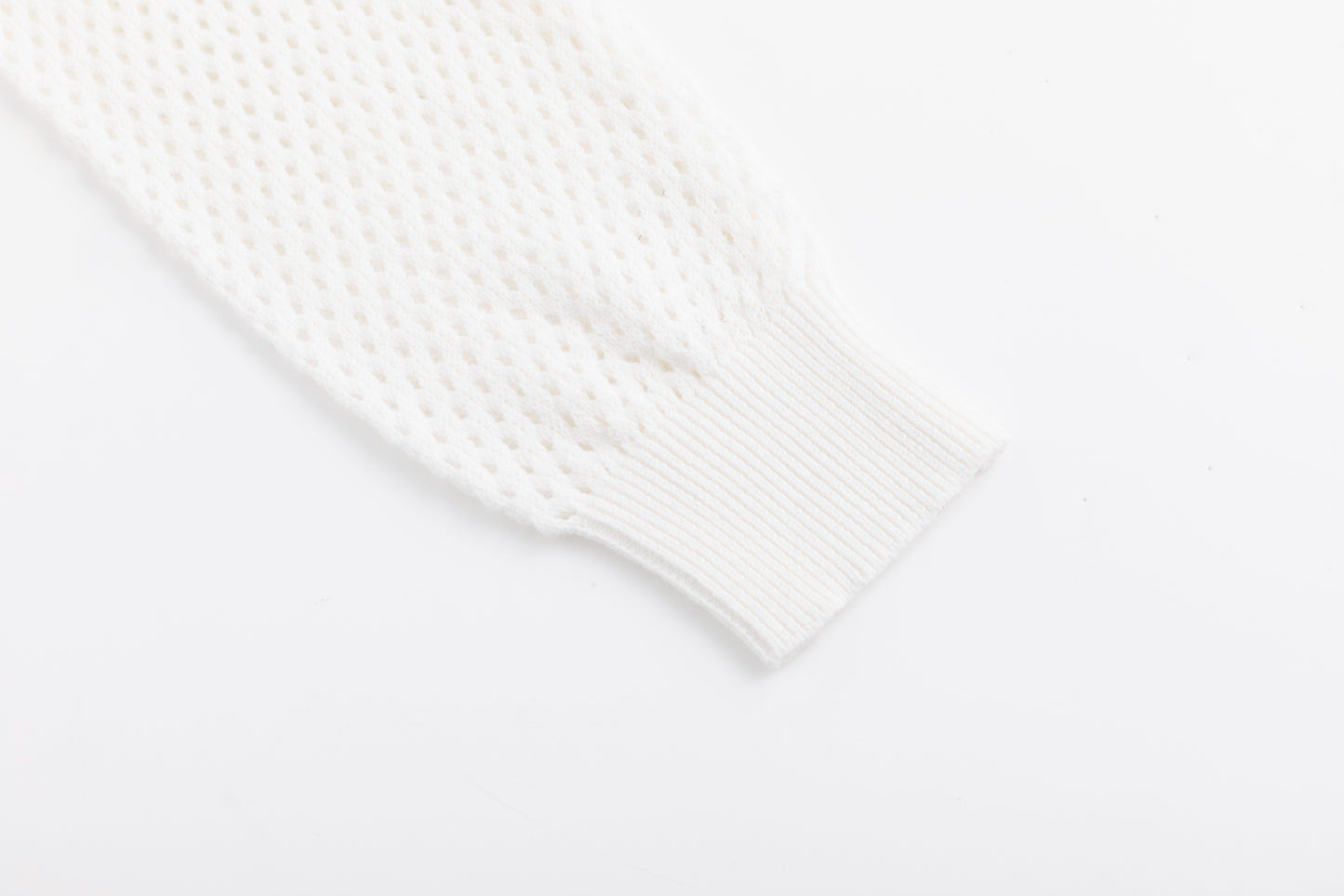 White Knit Top With Embroidered Flowers