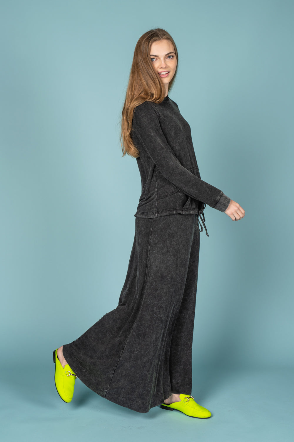 Grey Straight Skirt With Ribbed Waistband