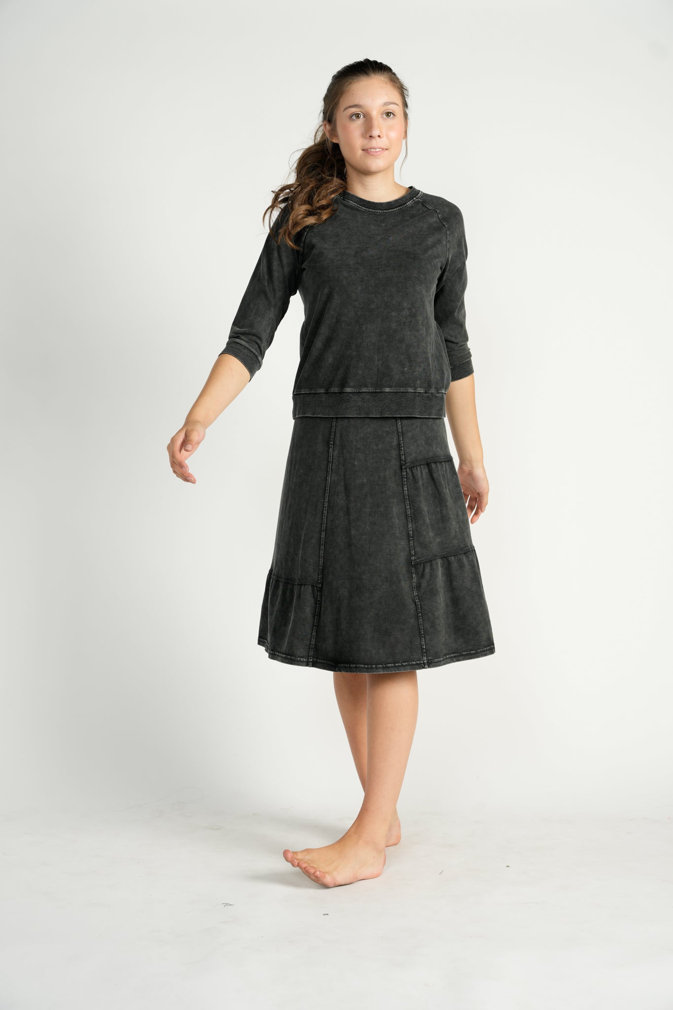 Black Washed Back Tiered Top