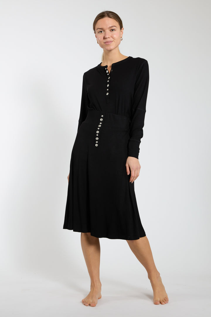 Black Ribbed Skirt With Studs