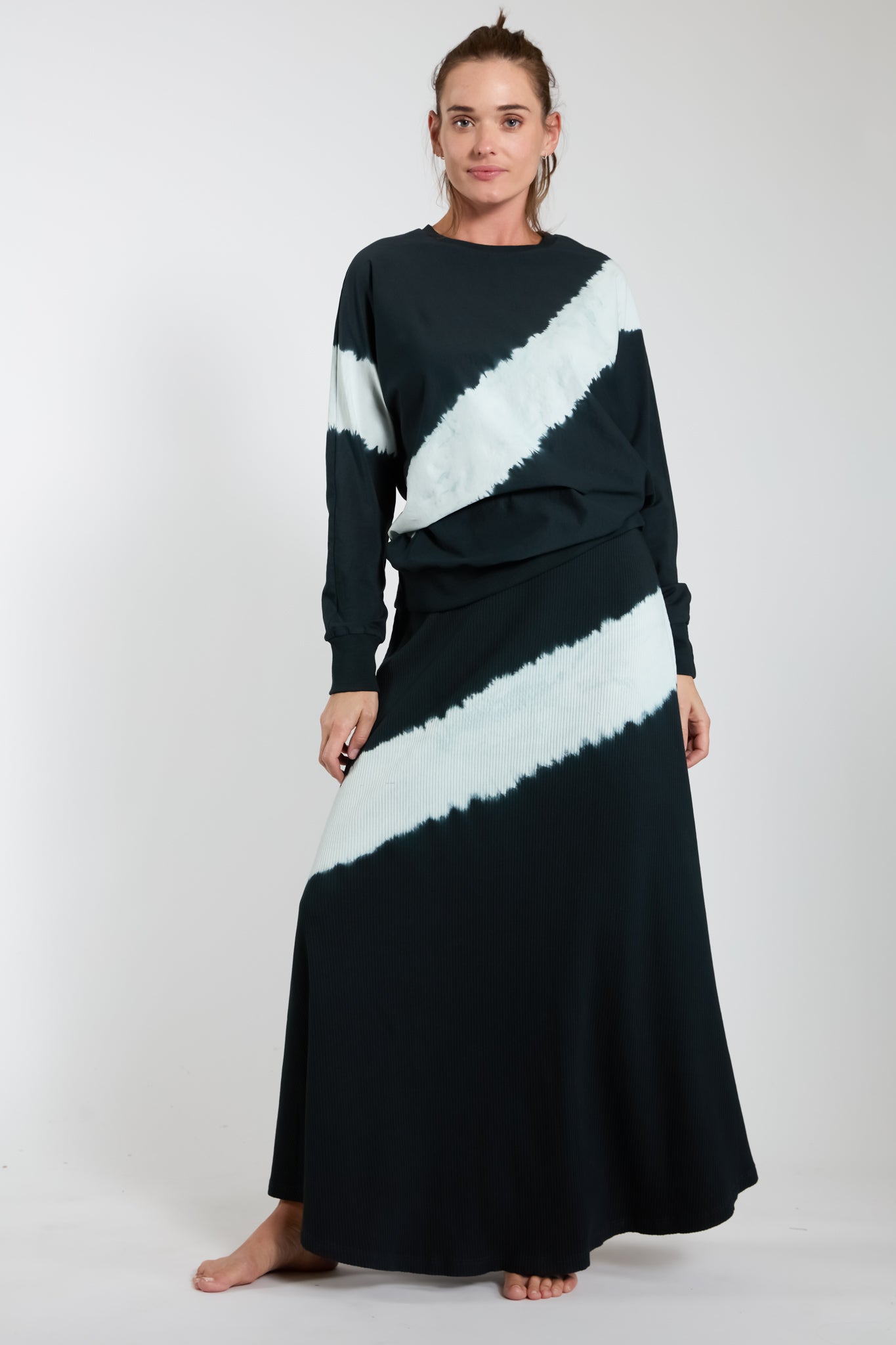 Black Tie Dye Ribbed Maxi Skirt