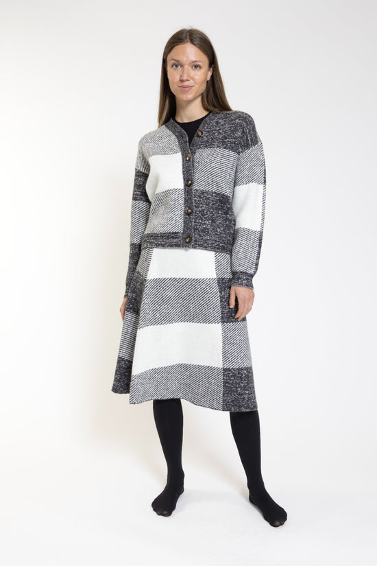 White And Black Printed Patchwork Knit Circle Skirt