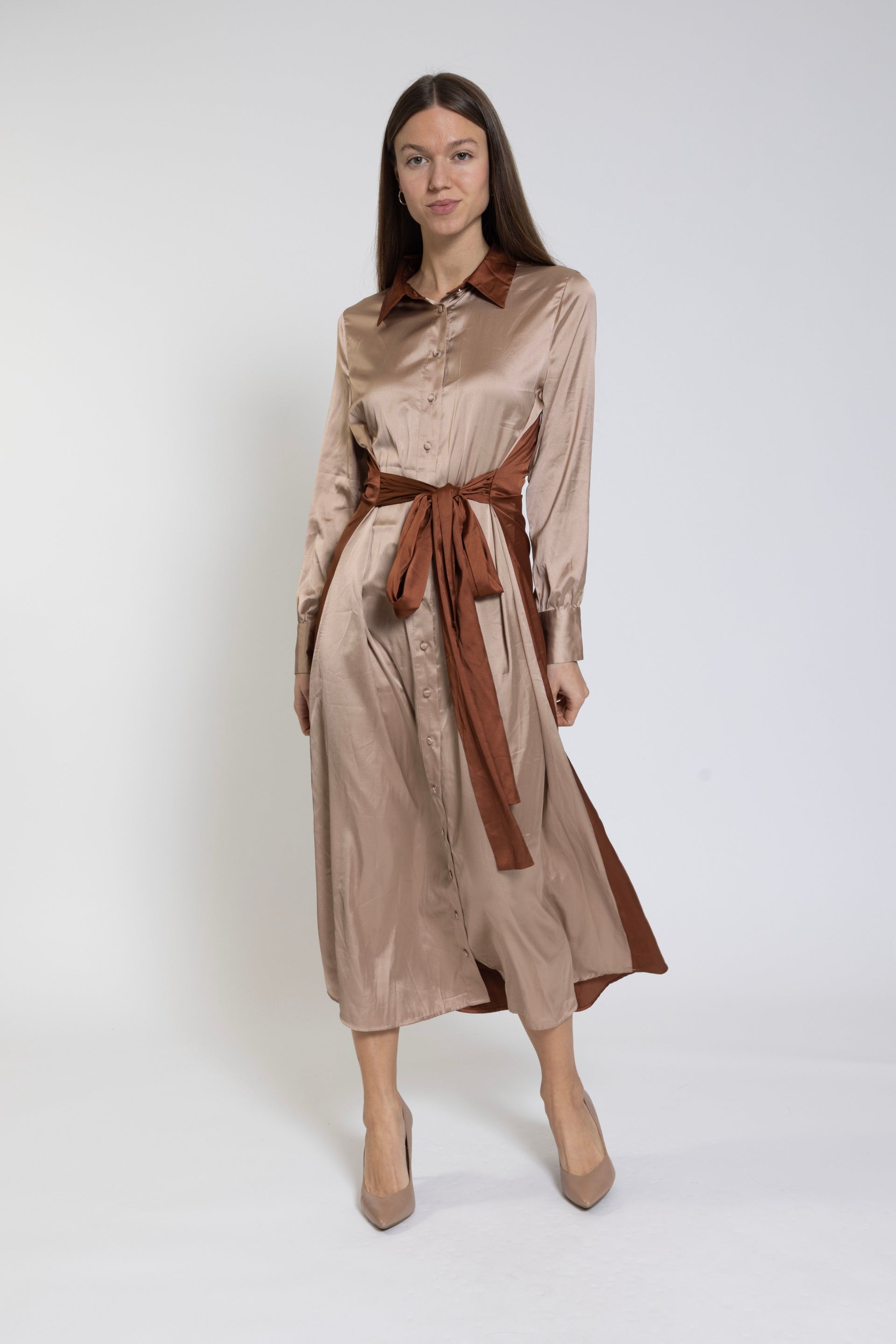 Brown Dress With Collar And Belt – The Runway Company