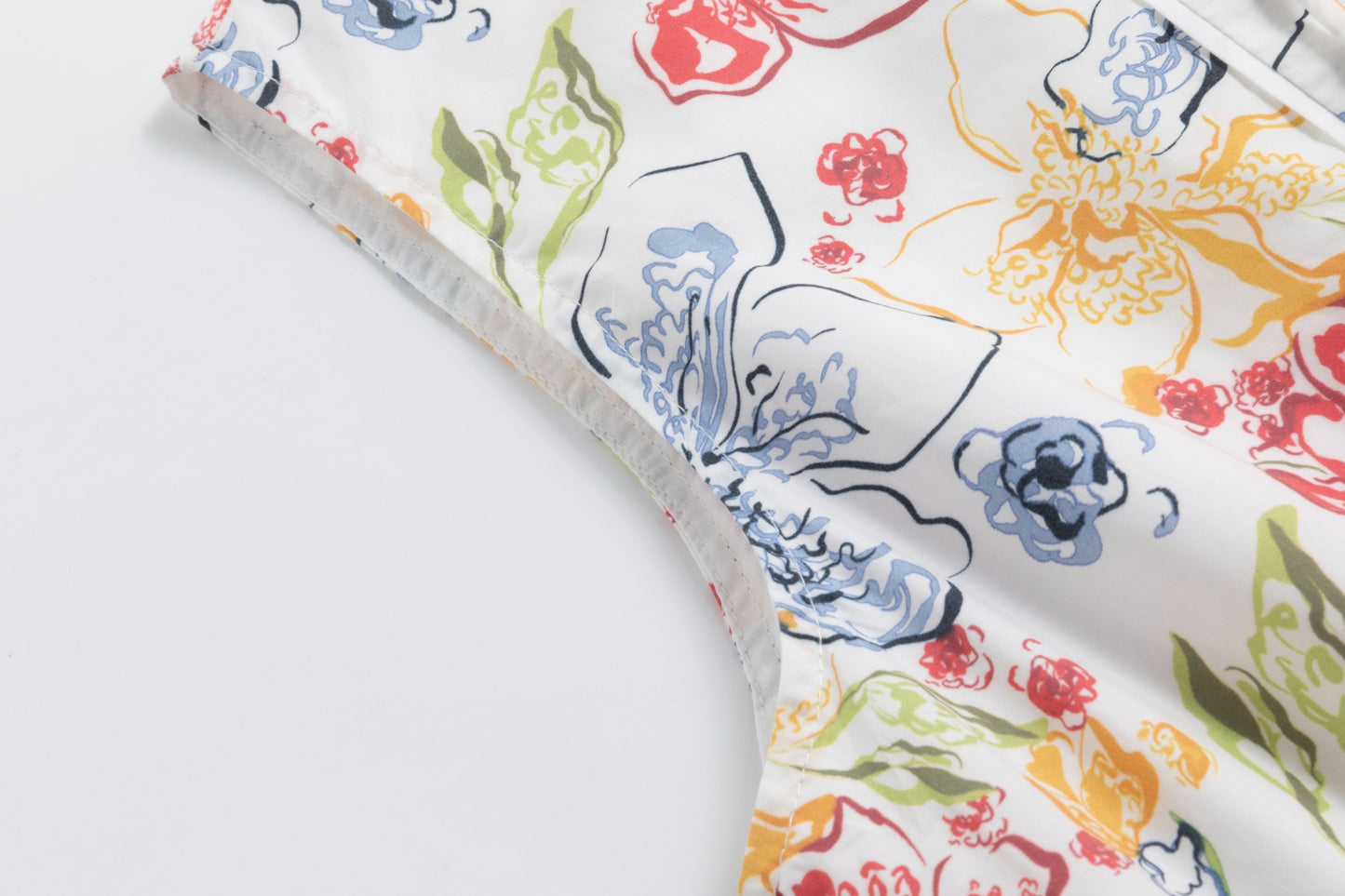 Multiflowered Printed Sleeveless Layer Jumper With Shoulder Ruffle