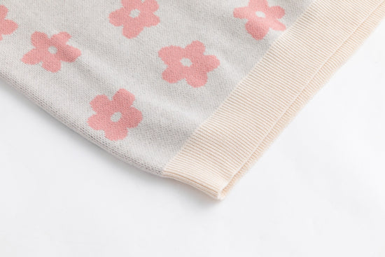 Cream Knit With Black And Pink Print