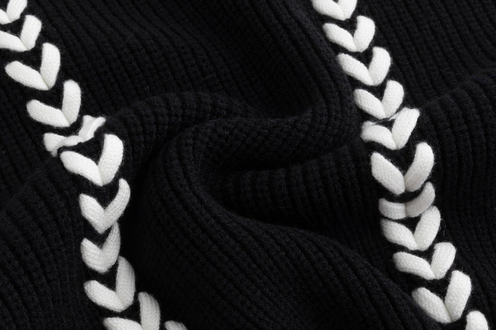 Black Knit Vest With White Braiding