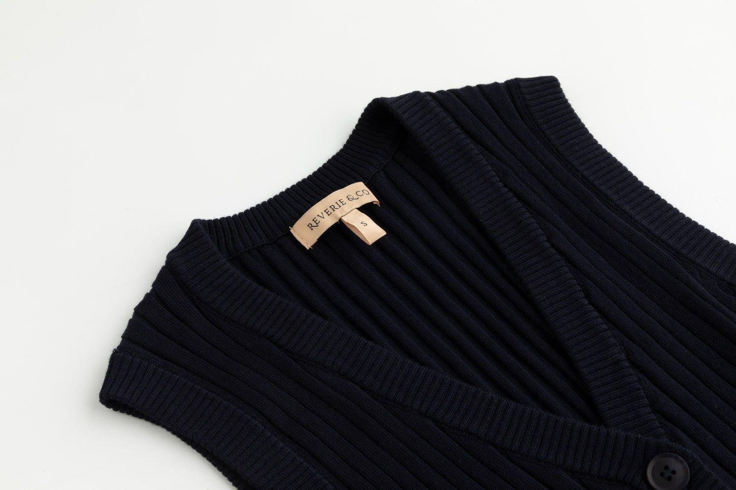 Ribbed Vest Wooden Buttons - Navy