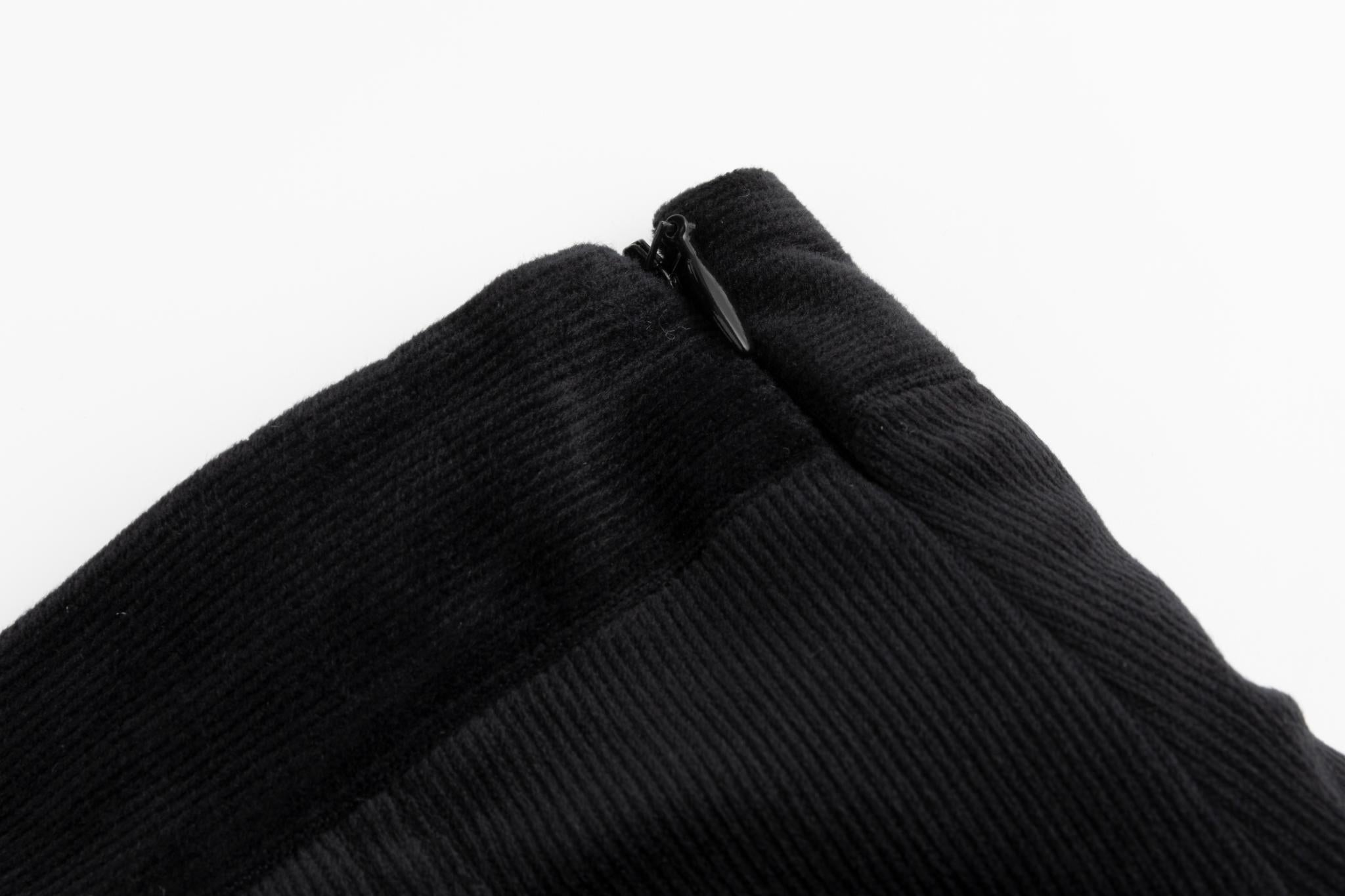 Corduroy Box Pleated Skirt - Long - Black