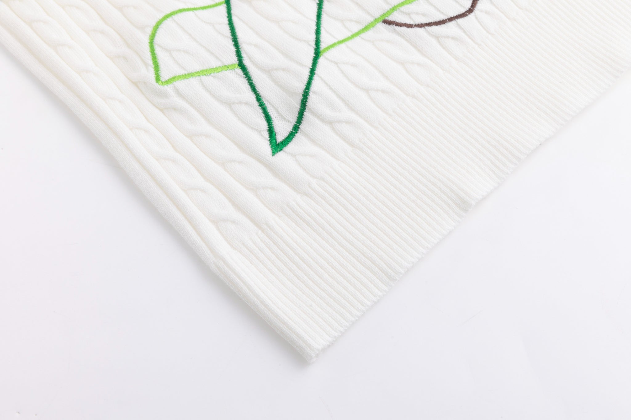 White Cable Knit Vest With Embroidery