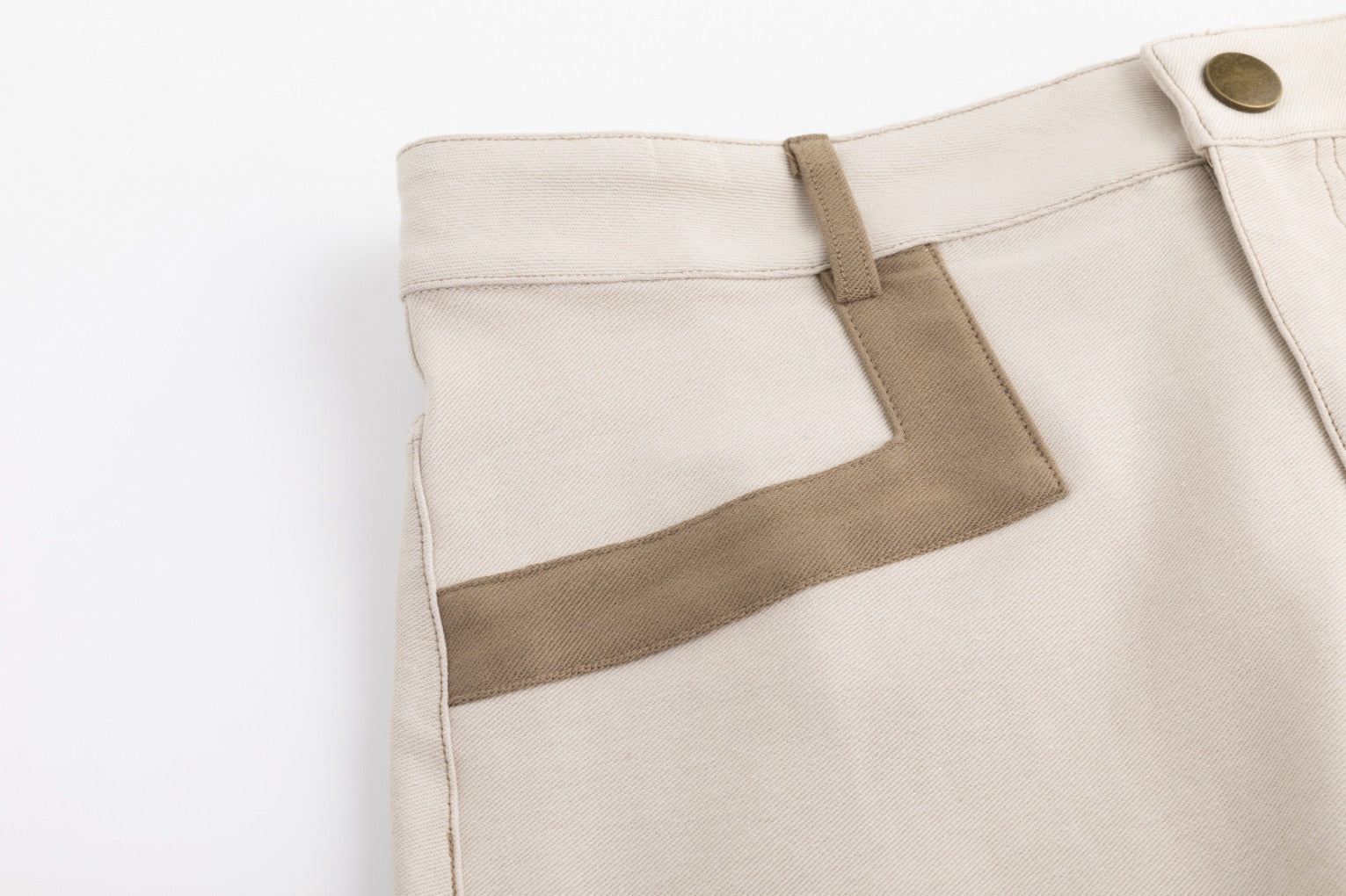 Outline Pocket Skirt