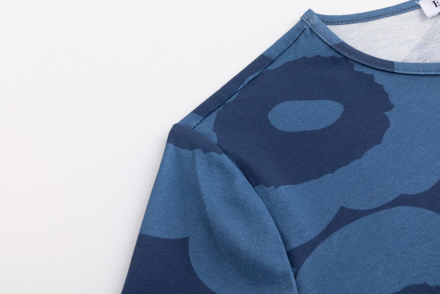 Navy Base Blue Flower Print Top