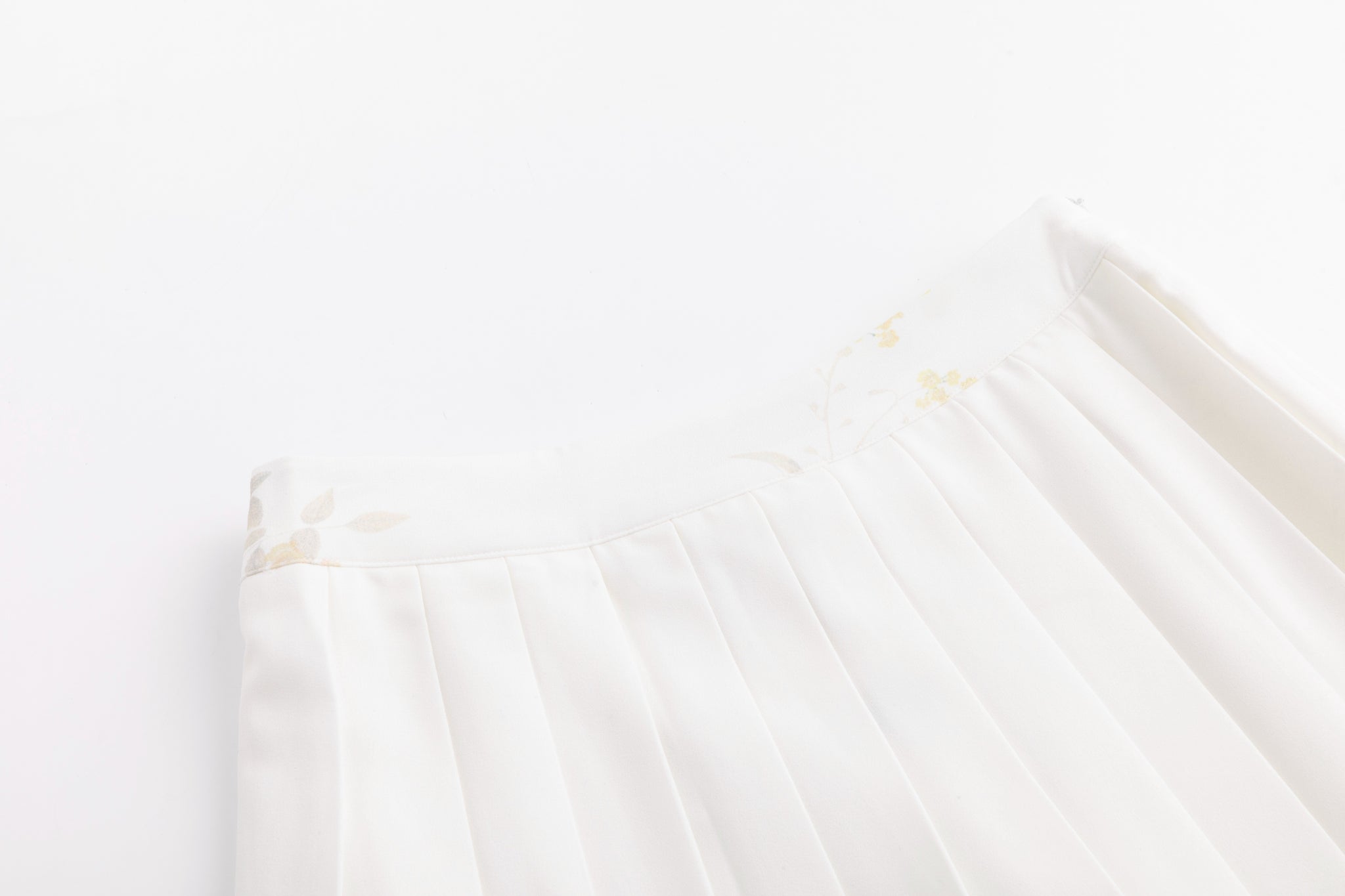 Ivory Pleated Floral Print Skirt - Yellow