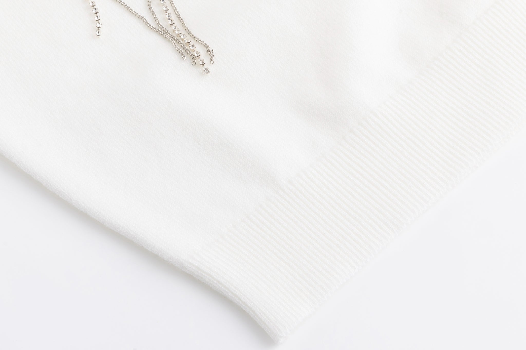 Sweater With Diamond Flower - White