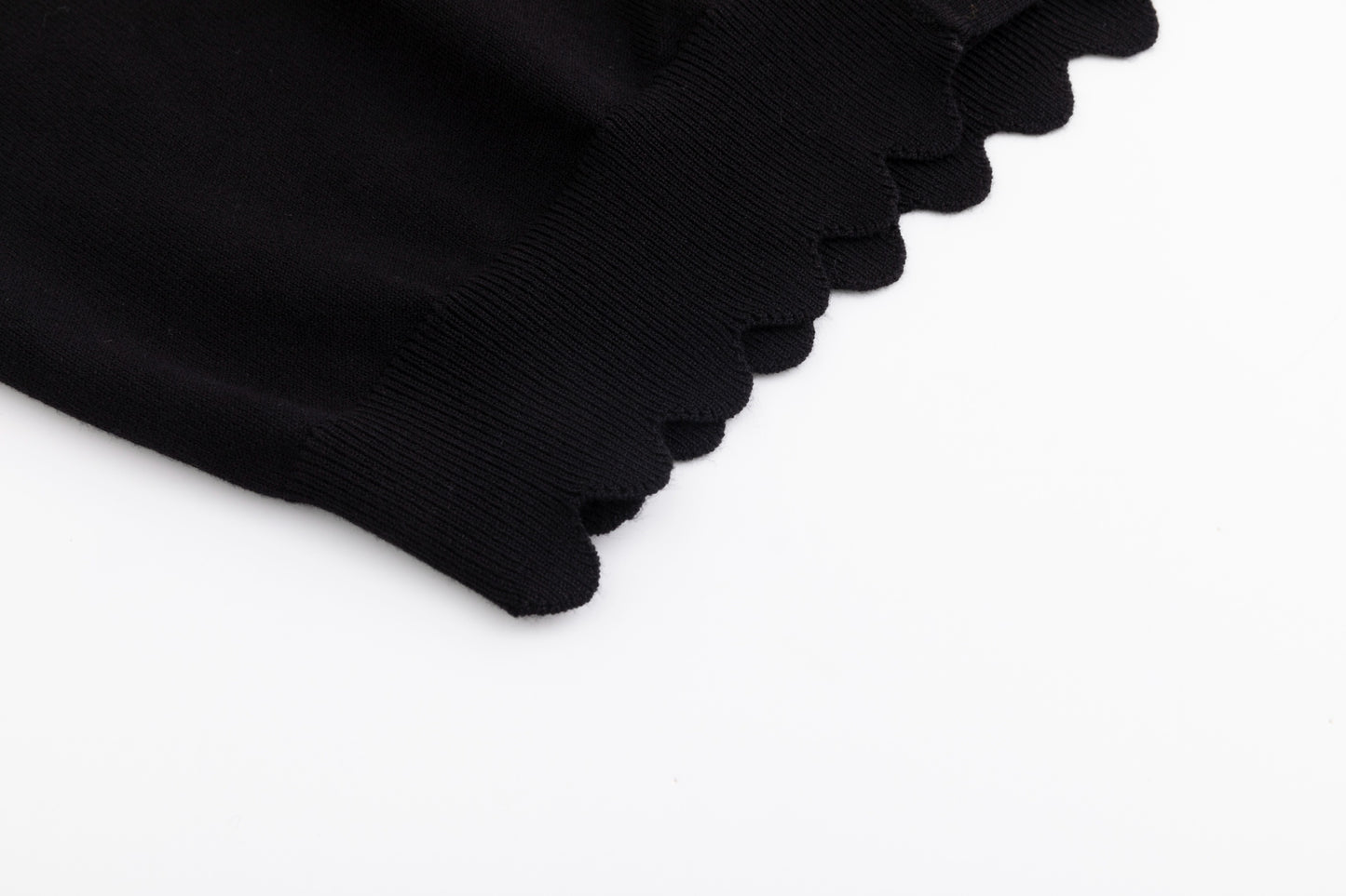 Knit Top With Scalloped Edges - Black