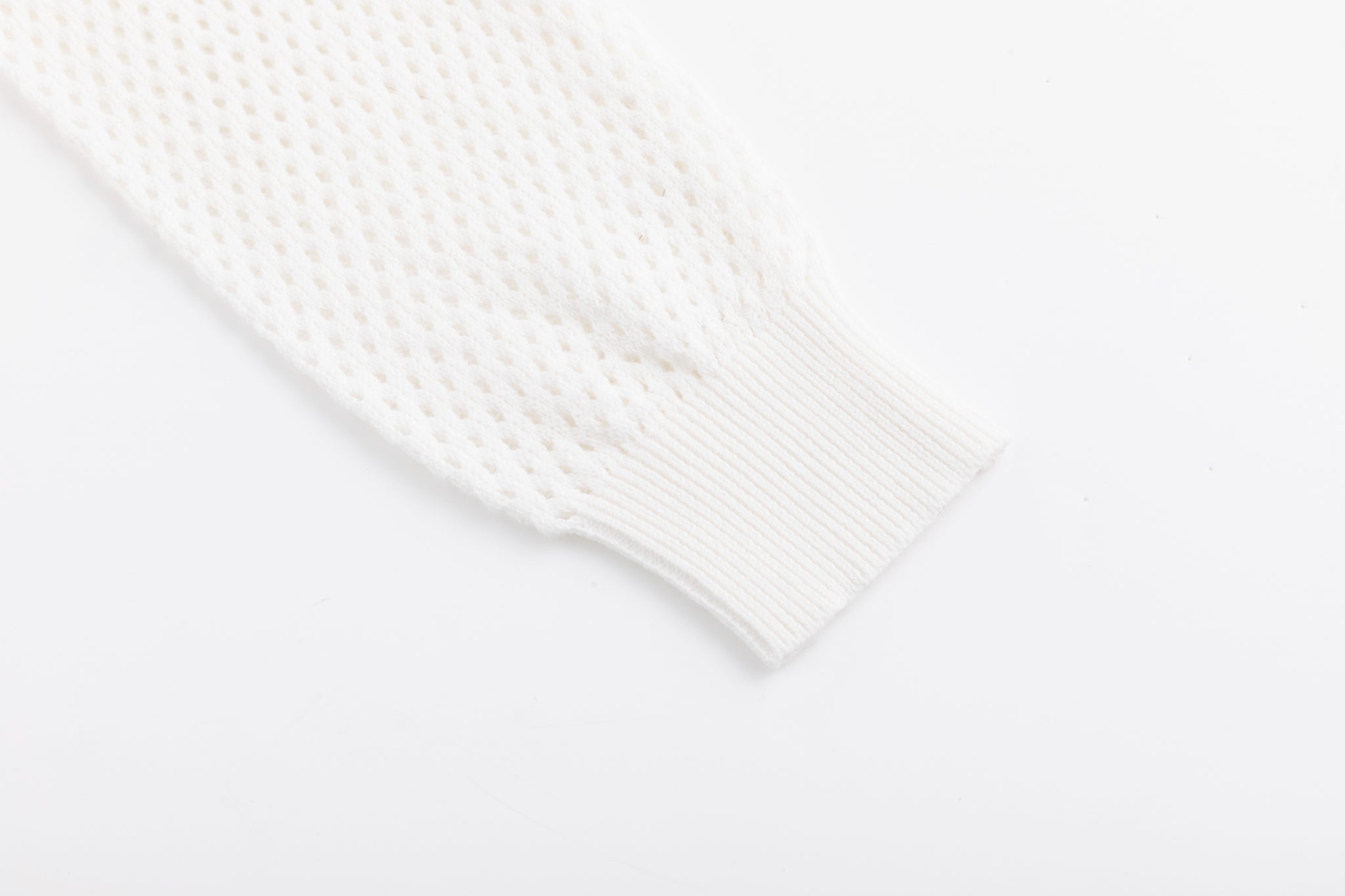 White Knit Top With Embroidered Flowers